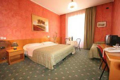 Marco Polo Hotel